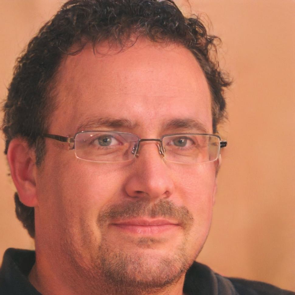 Retrato profissional de António Silva, consultor em estratégia financeira